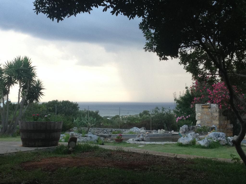 Contrada Borgin Bed & Breakfast Marina Di Pescoluse Bagian luar foto