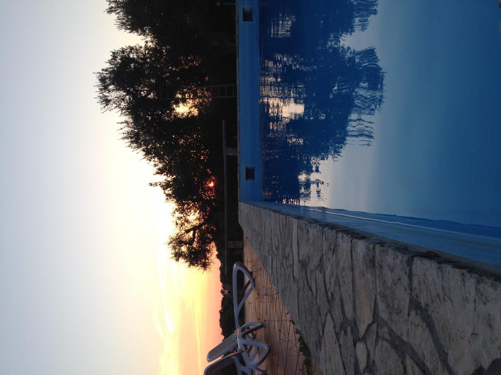 Contrada Borgin Bed & Breakfast Marina Di Pescoluse Bagian luar foto
