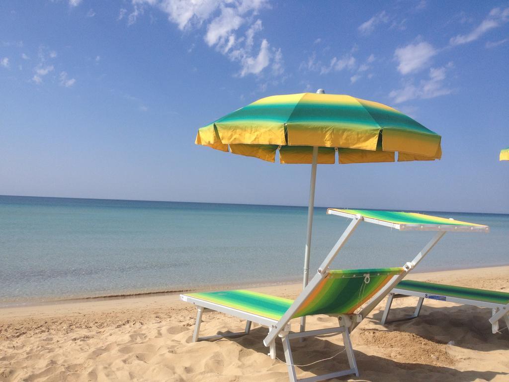 Contrada Borgin Bed & Breakfast Marina Di Pescoluse Bagian luar foto