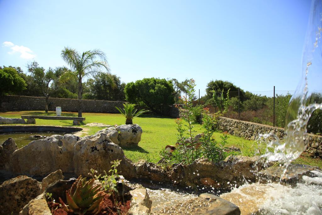 Contrada Borgin Bed & Breakfast Marina Di Pescoluse Bagian luar foto
