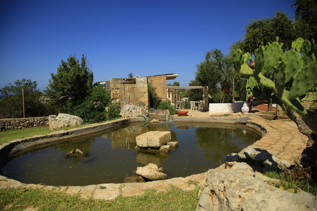 Contrada Borgin Bed & Breakfast Marina Di Pescoluse Bagian luar foto