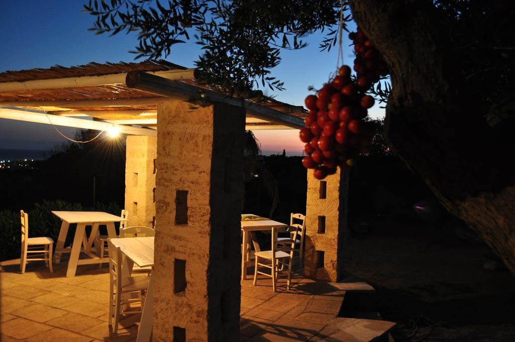 Contrada Borgin Bed & Breakfast Marina Di Pescoluse Bagian luar foto